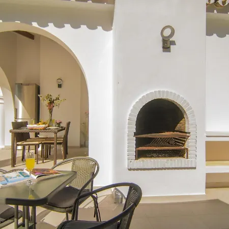 Las Chapas Playa Refurbished Beach Holiday home