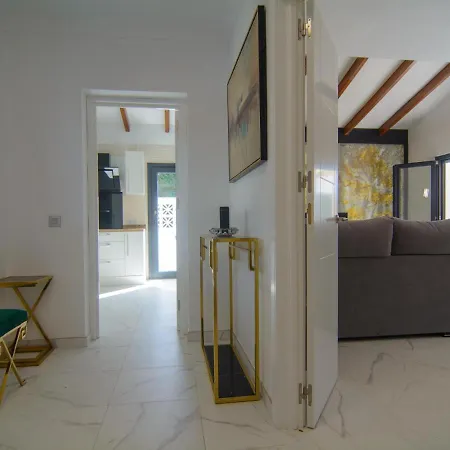 Las Chapas Playa Refurbished Beach *