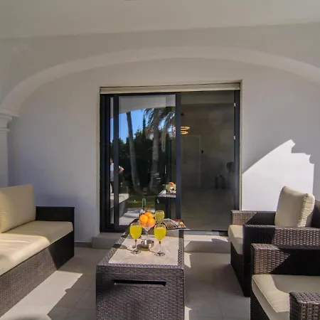 Las Chapas Playa Refurbished Beach